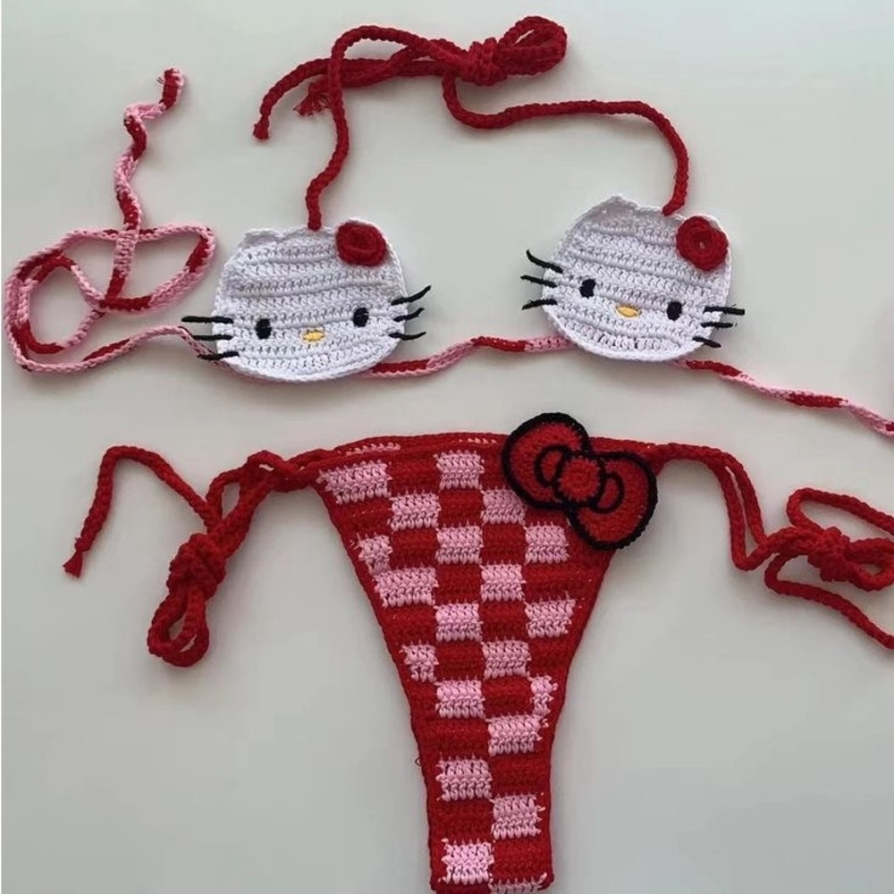 Hello Kitty Swimsuit💘